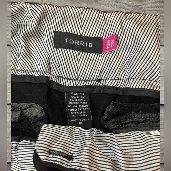 New to my Closet!! Torrid Dress Slacks Size 12R - Picture 6 of 7